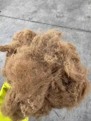 Bom preço. Fibra de poliéster 0.7D×32mm Alta resistência ao encolhimento Retardante de incêndio para materiais de construção e industriais on-line