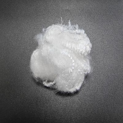 Bom preço. Fibra de grapa de poliéster virgem 1.56D 51mm Branca resistente a manchas on-line