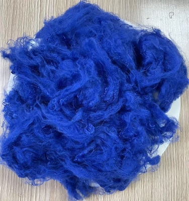 Bom preço. Fibra de poliéster reciclado em grampos 1.5D 38mm Azul Safira Grau A on-line