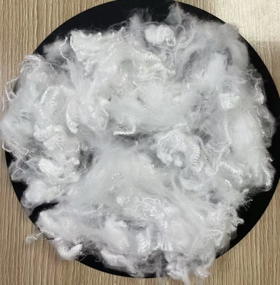 Bom preço. Fibra de poliéster virgem em grampo 1.56dtex 51mm Branca Alta Durabilidade on-line