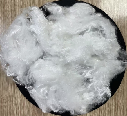 Bom preço. Fibra de poliéster virgem em grampo 2.22dtex 51mm alta resistência à abrasão on-line