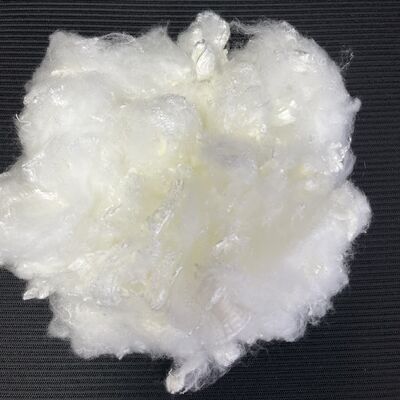 Bom preço. Fibra acrílica de alta luminosidade 1,2D*38MM,Matéria-prima têxtil antiestática para fiação de vestuário e tecidos não tecidos on-line